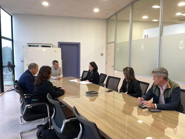 Un momento de la reunión de hoy en el Ayuntamiento
