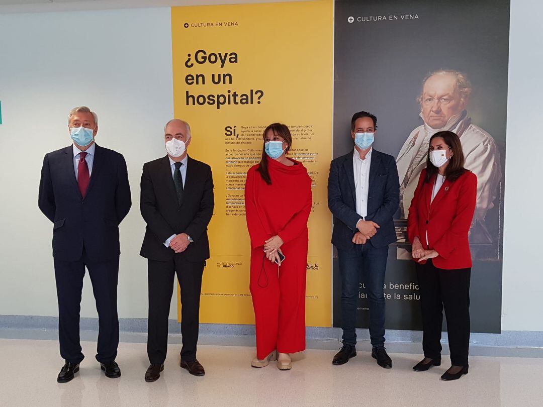 Exposición "¿Goya en un hospital?", una iniciativa de la asociación Cultura en Vena compuesta por reproducciones de obras del Museo del Prado que por primera vez llega a un hospital