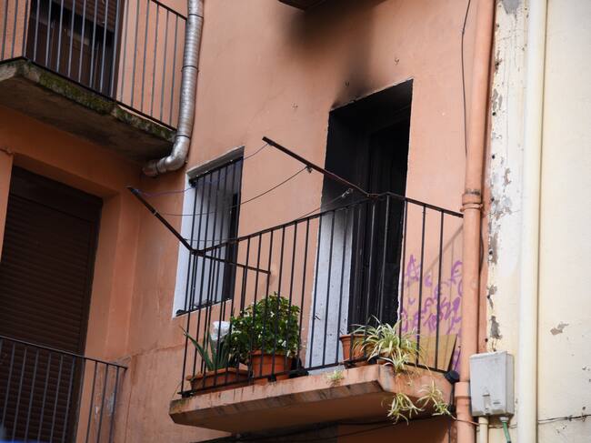 Quan els mossos van arribar al pis, l'acusat hi havia fugit