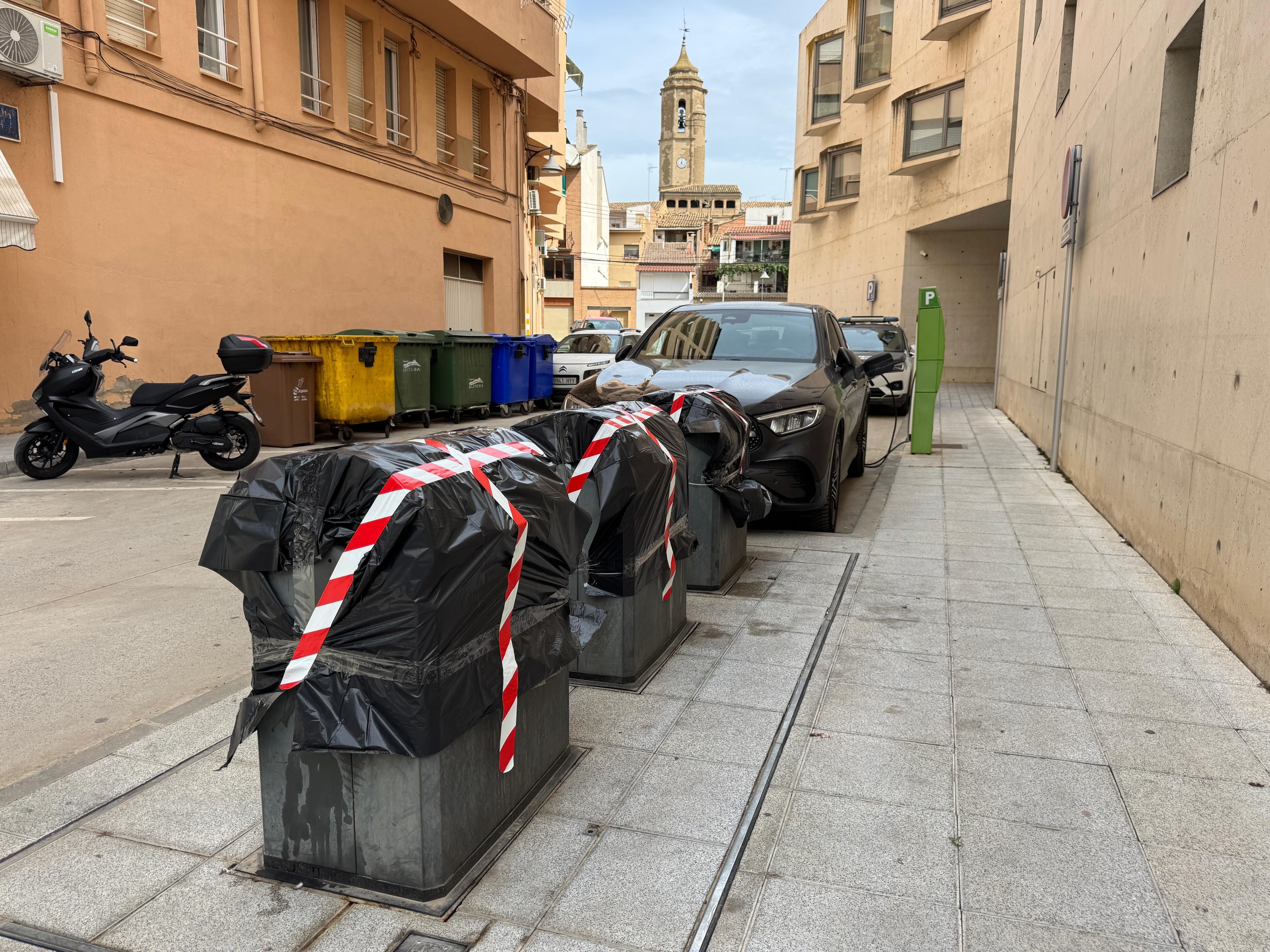 El Ayuntamiento de Binéfar inutiliza los contenedores soterrados