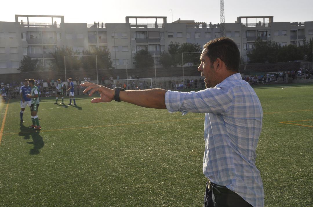 Juan Carlos Gómez durante el partido en La Granja ante el Betis Dpvo