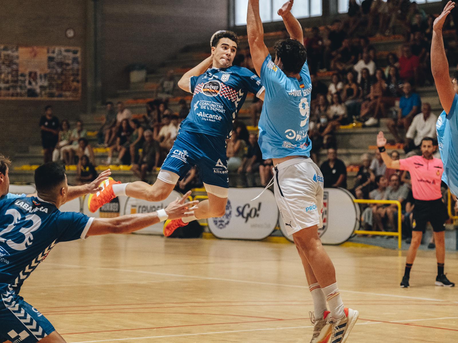 Imagen del partido entre Eón Alicante - Trasmapi Eivissa