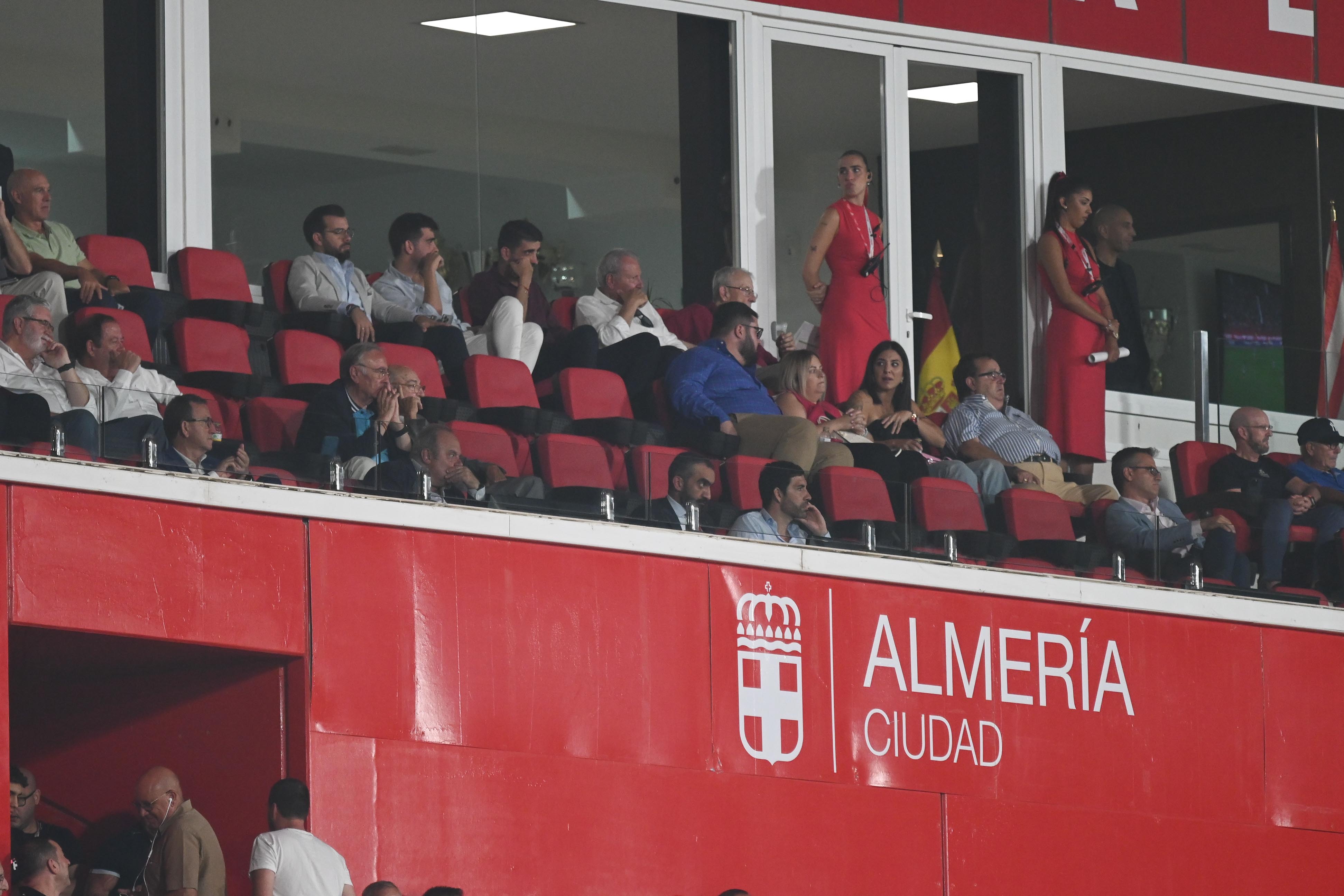 Mohamed El Assy asistió a un partido de bochorno.