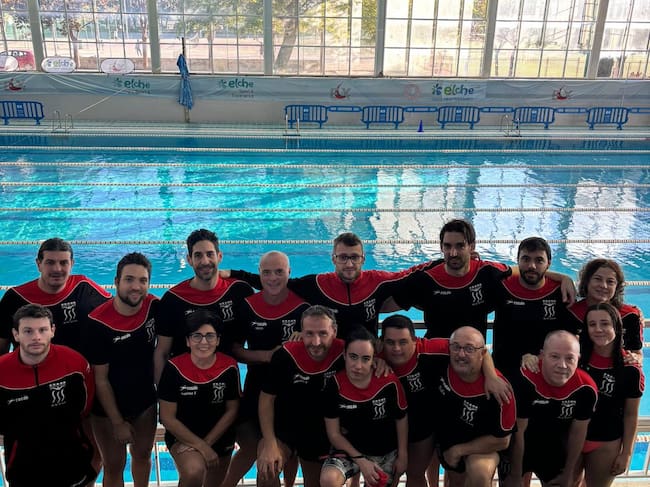 Nadadores máster del Club Natación Elda
