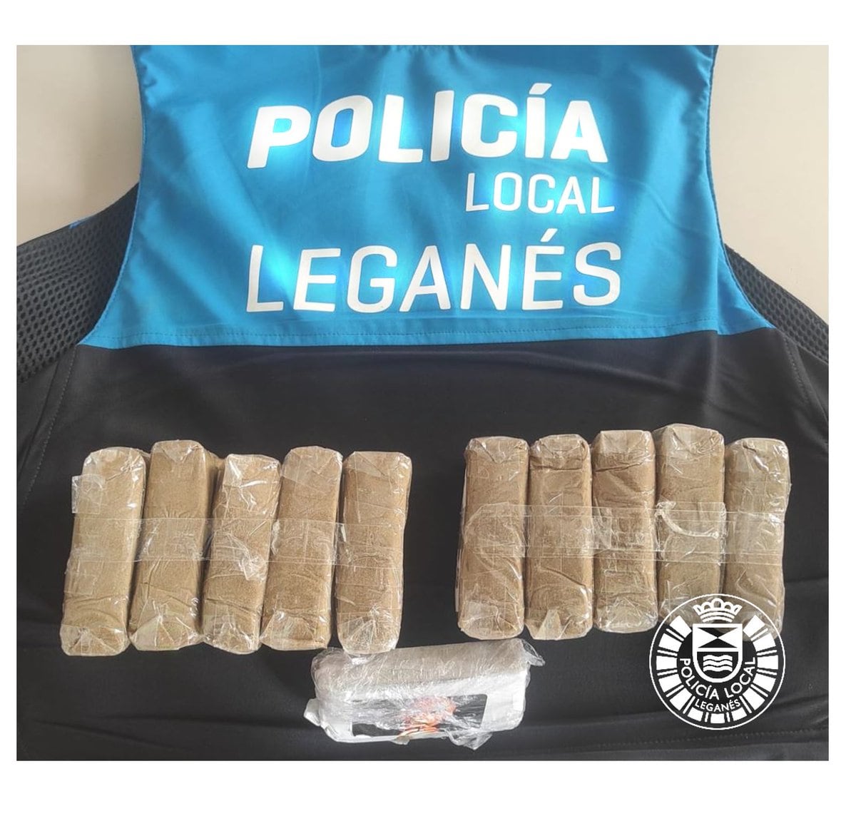 Los agentes encontraron la droga oculta en el vehículo