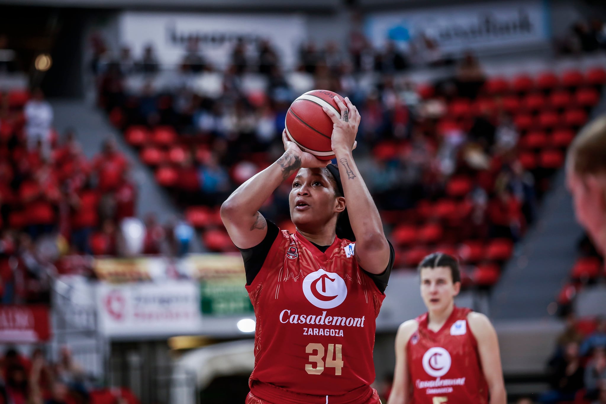 Gatling lanza un tiro libre en un partido ante el Valencia Basket