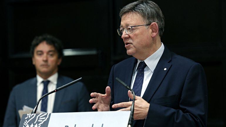 El president de la Generalitat, Ximo Puig en una reunión el martes con el secretario autonómico de la Agència Valenciana de Turisme, Francesc Colomer