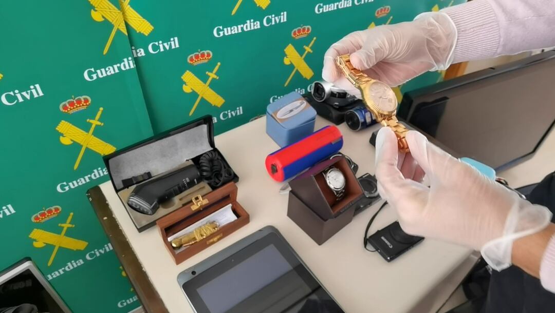 Los efectos sustraídos pueden recogerse en dependencias de la Guardia Civil de Inca.