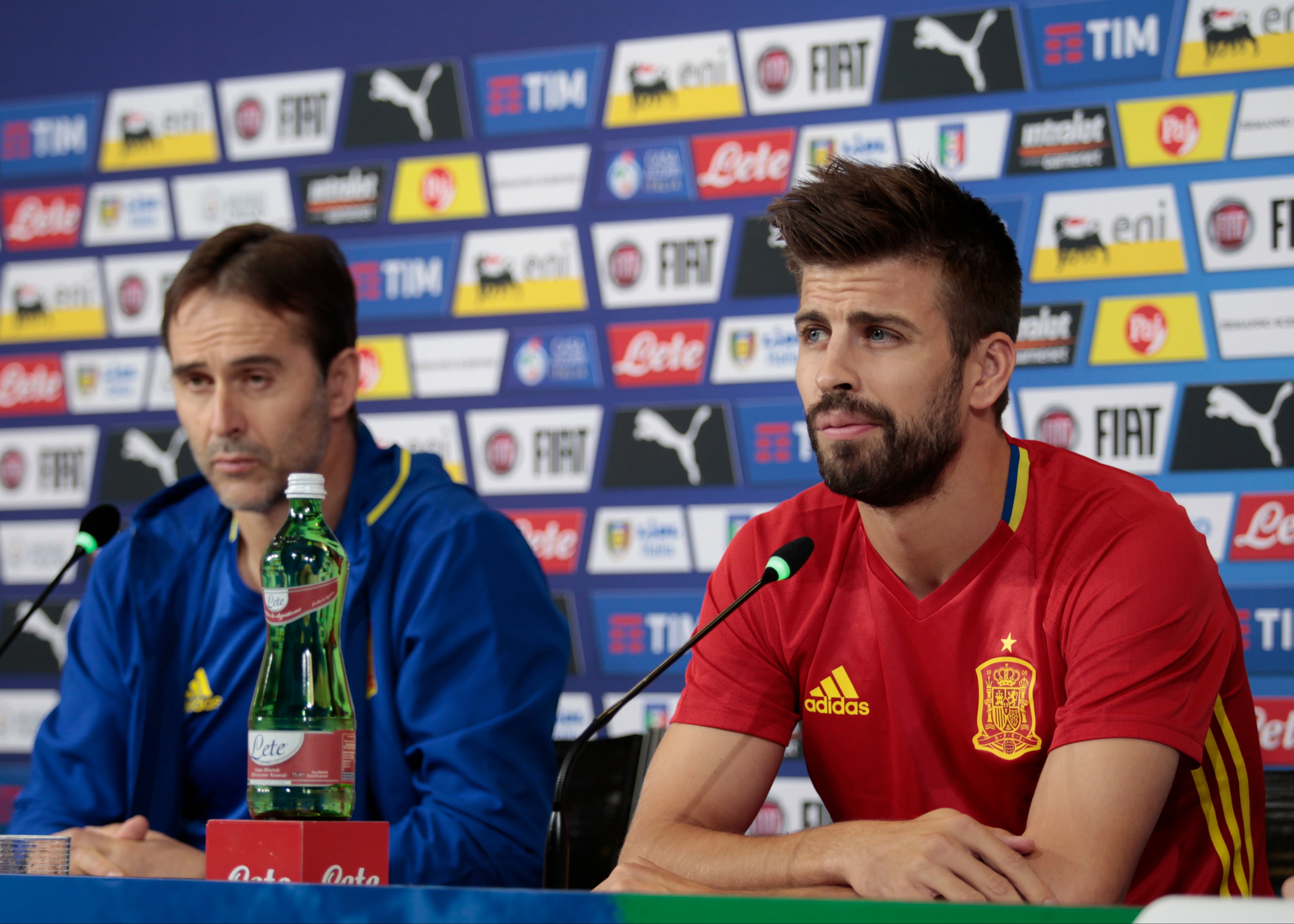 Julen Lopetegui y Gerard Pique