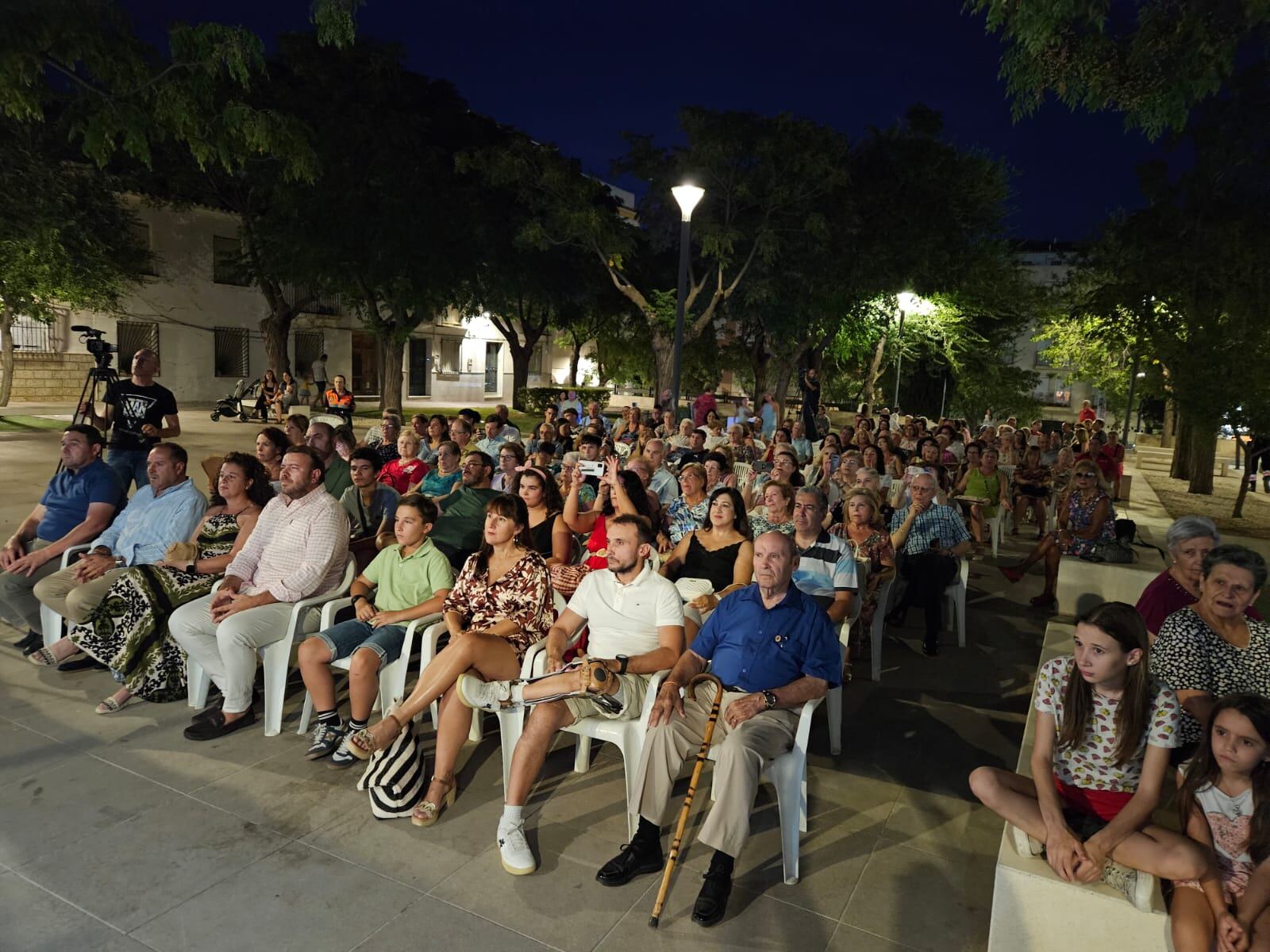 Público asistente al IV Concierto Clásico Lírico Internacional &#039;Castillo de Jódar&#039;