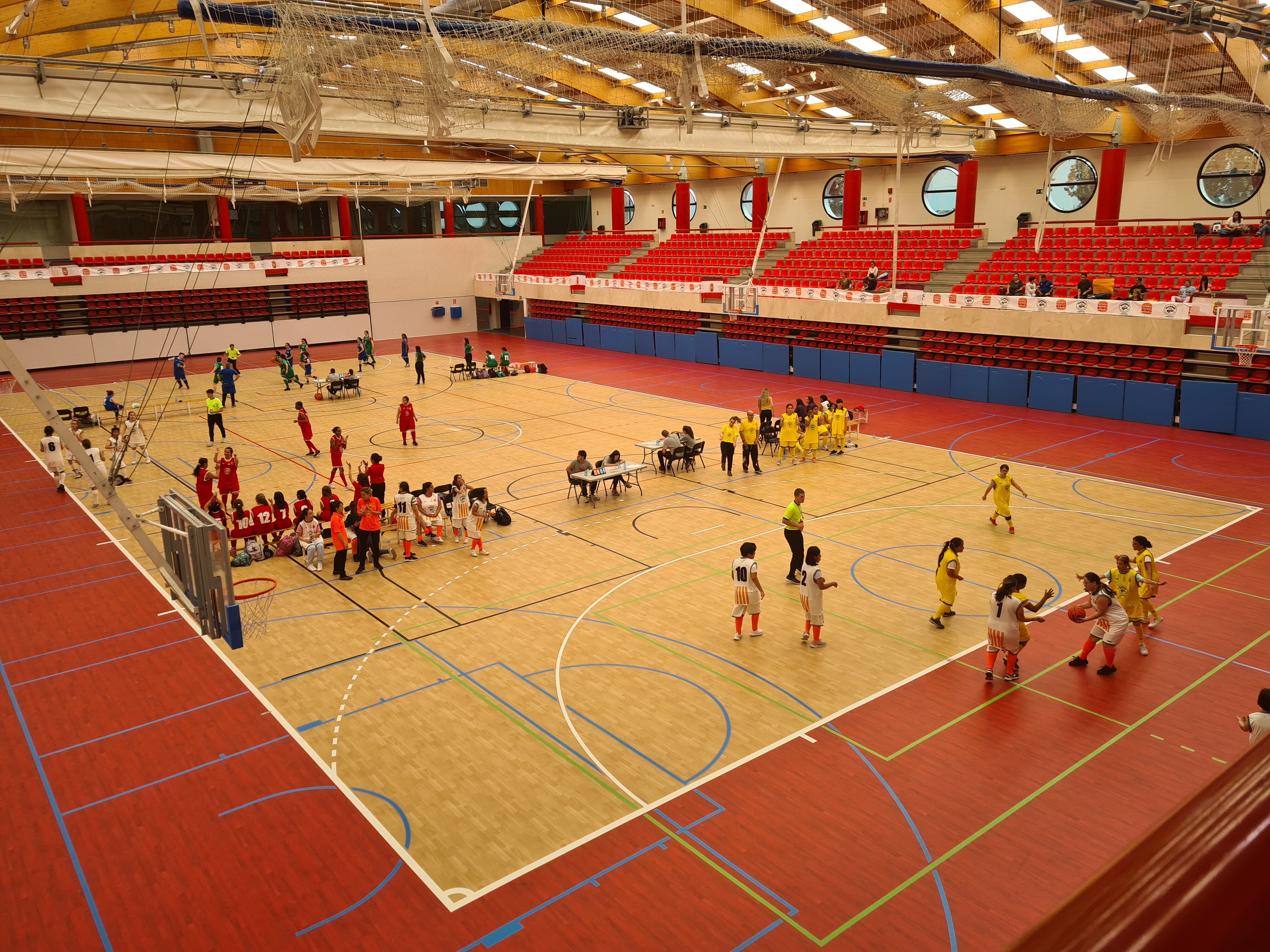 Primera jornada de la I Liga de Baloncesto femenino para personas con discapacidad intelectual de Madrid, celebrada en Tres Cantos