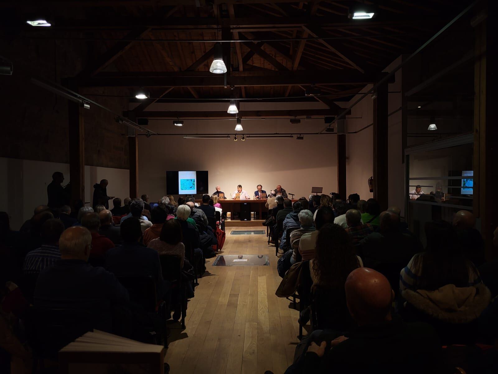 Presentación del libro en el Episcopio