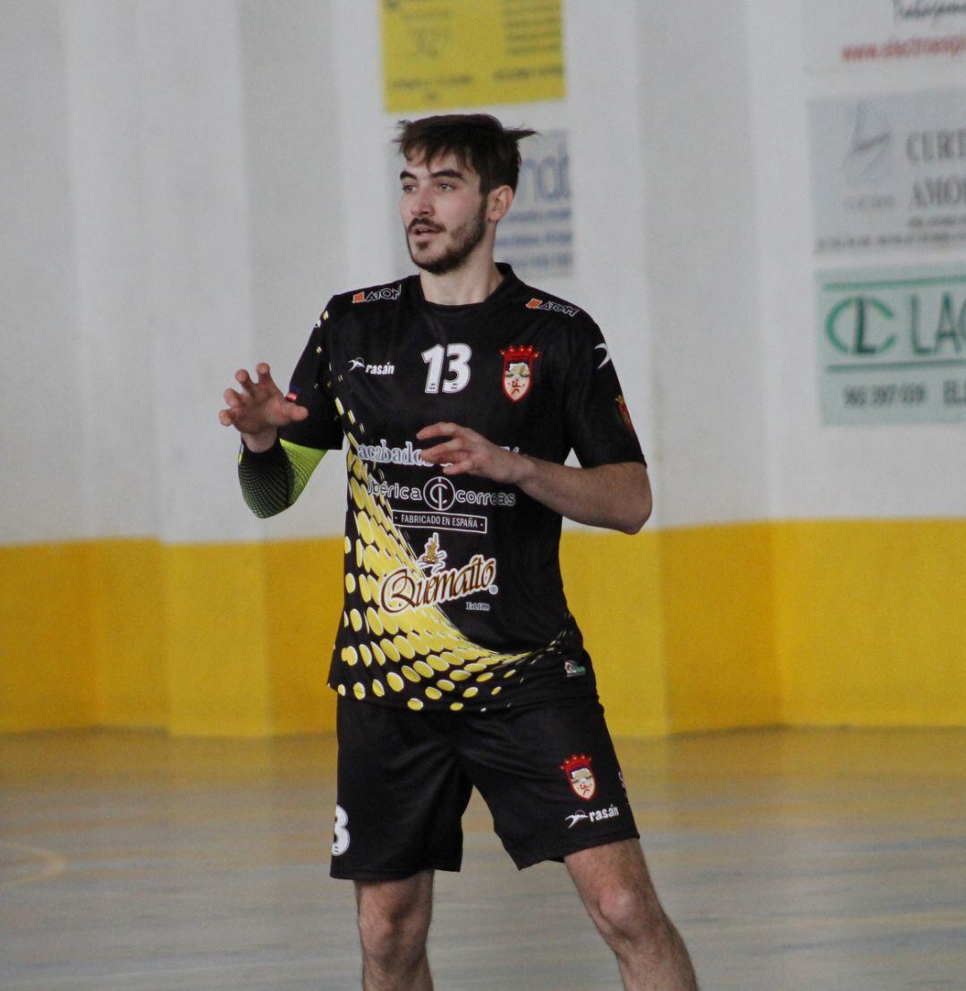 El Bm. Elda - C.E.E. se juega dos puntos muy importantes