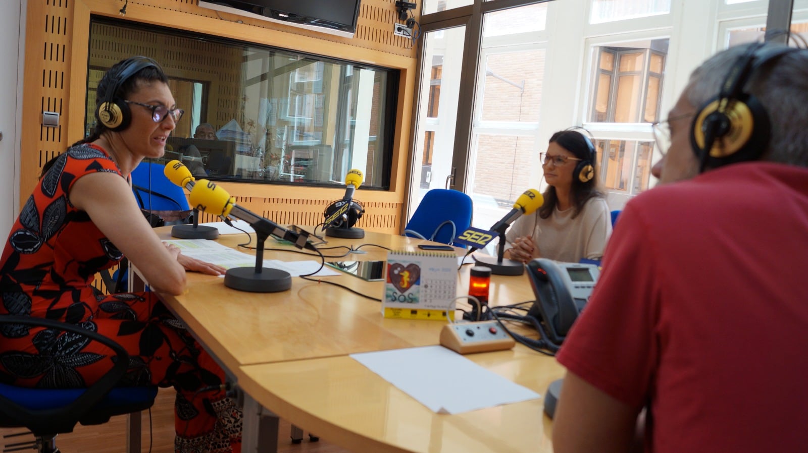 Teresa Franco y Marta Simó durante la entrevista en el programa Hoy por hoy Murcia