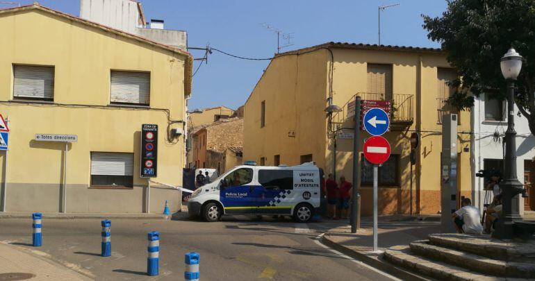 El carrer ha estat tallat des de primera hora del matí.