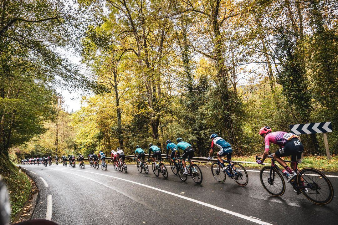 La Vuelta llega a Navarra con la petici&oacute;n de que el p&uacute;blico no vaya al recorrido