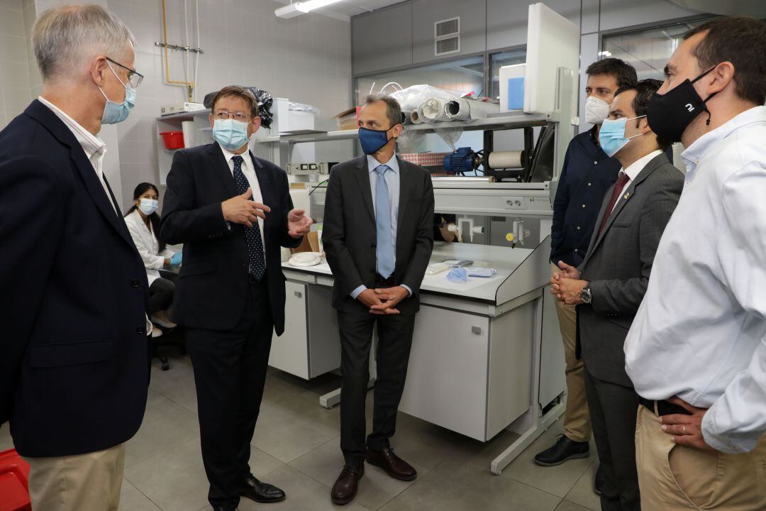 El president Ximo Puig y el mnistro de Ciencia, Pedro Duque visita el  Instituto de Agroquímica de la Comunitat Valenciana