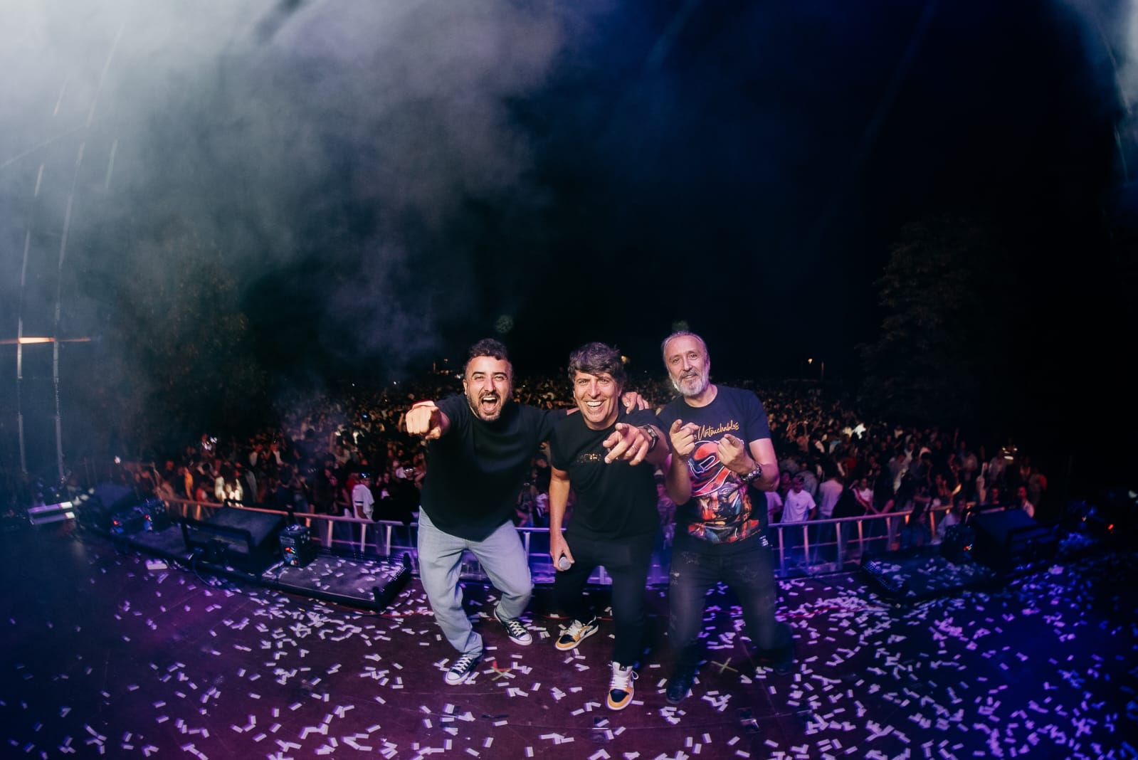 Los tres DJs hicieron vibrar al público en el multitudinario concierto