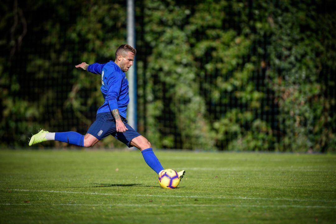 Aarón durante un entrenamiento