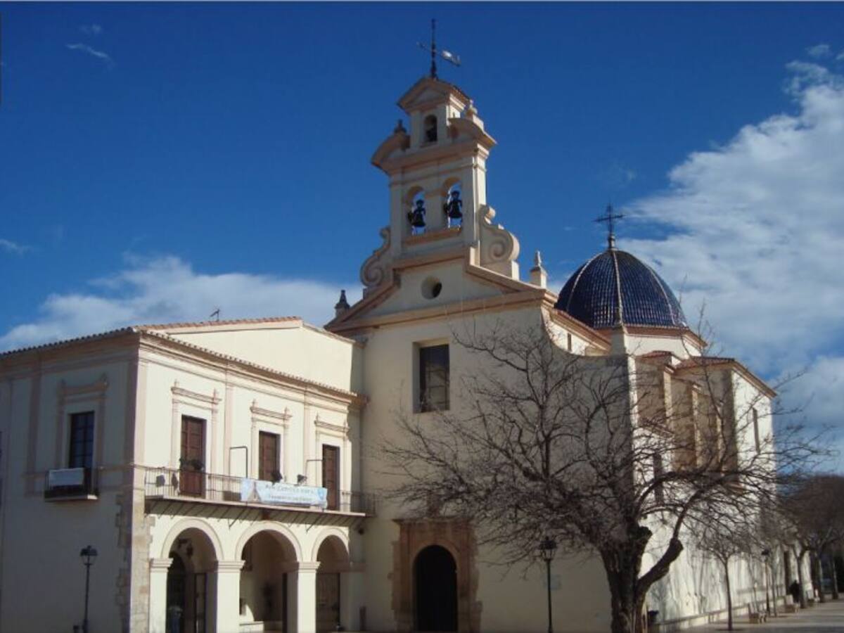 El Ayuntamiento dejará de tener un cura en la plantilla en 2017