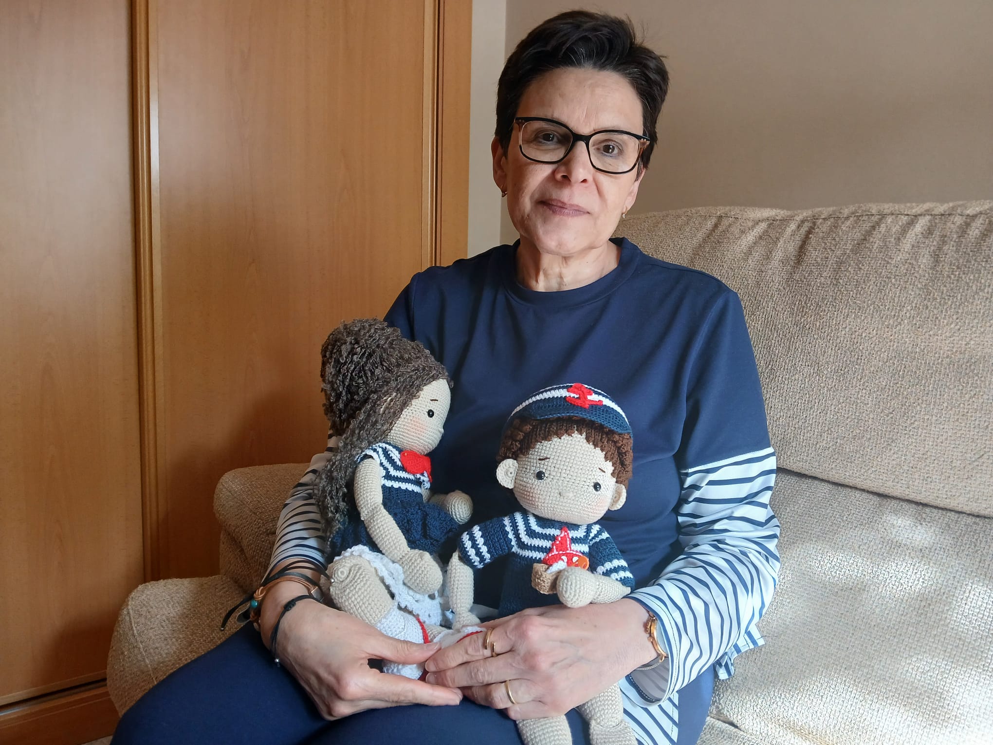 Charo Escribano dona los amigurumis para esta exposición solidaria.