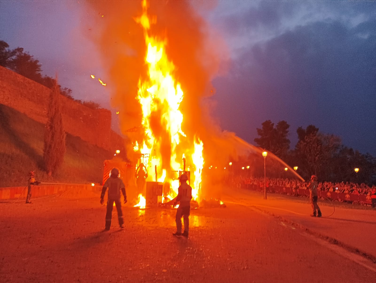Cremà de la foguera en el Paseo Recaredo. Foto: Ayto Alicante