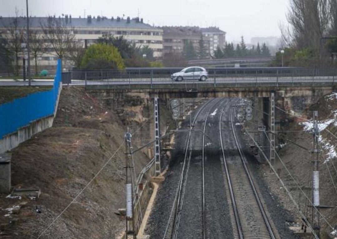 Vias del tren en Vitoria