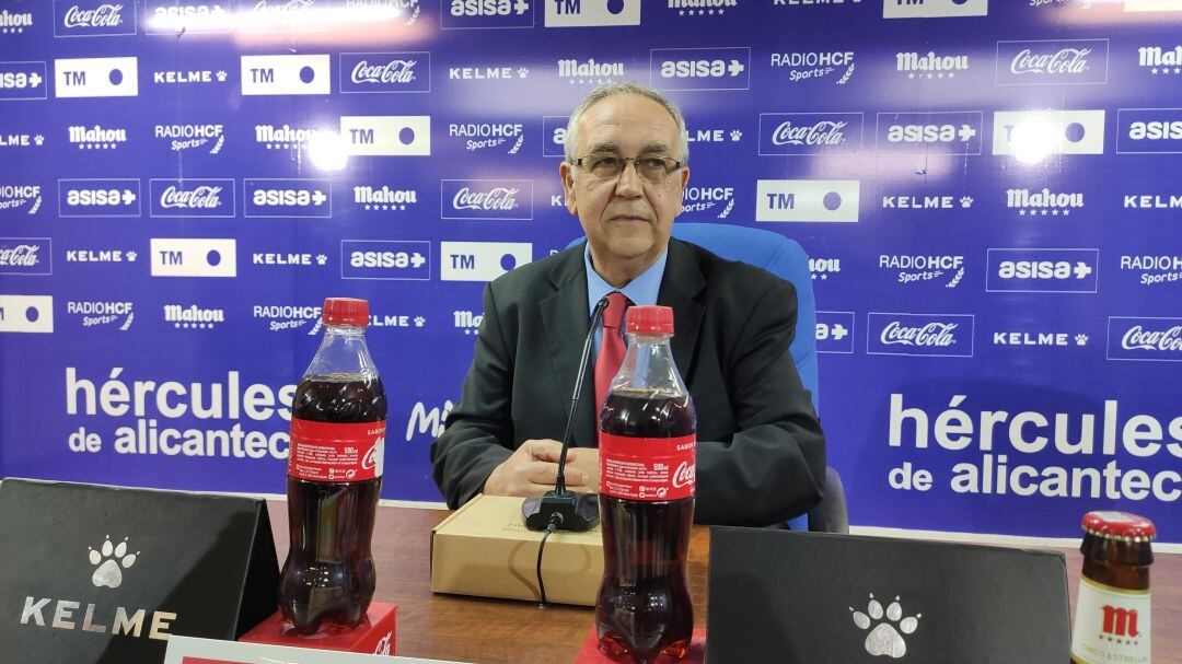 Quique Hernández, en la sala de prensa de Rico Pérez