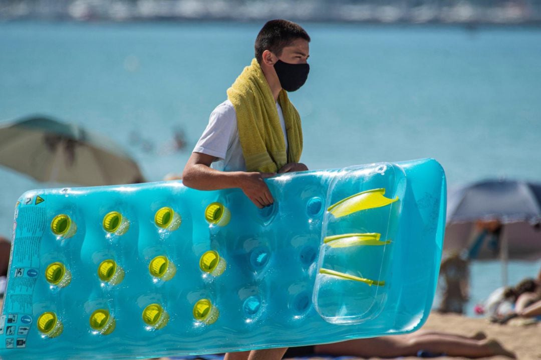 La playa del Arenal de Palma de Mallorca, el pasado domingo