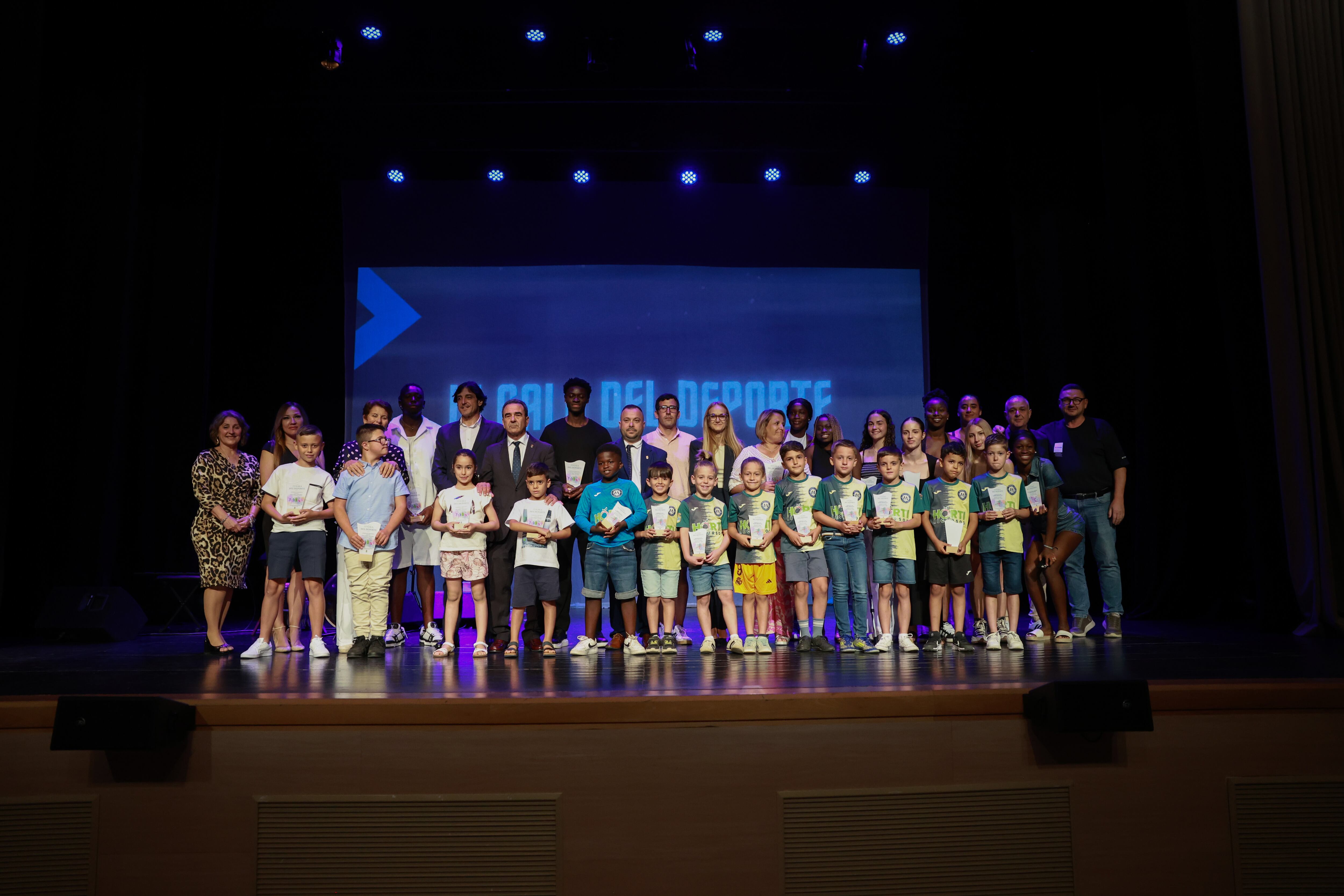 La Mojonera premia el talento y la dedicación en su III Gala del Deporte.