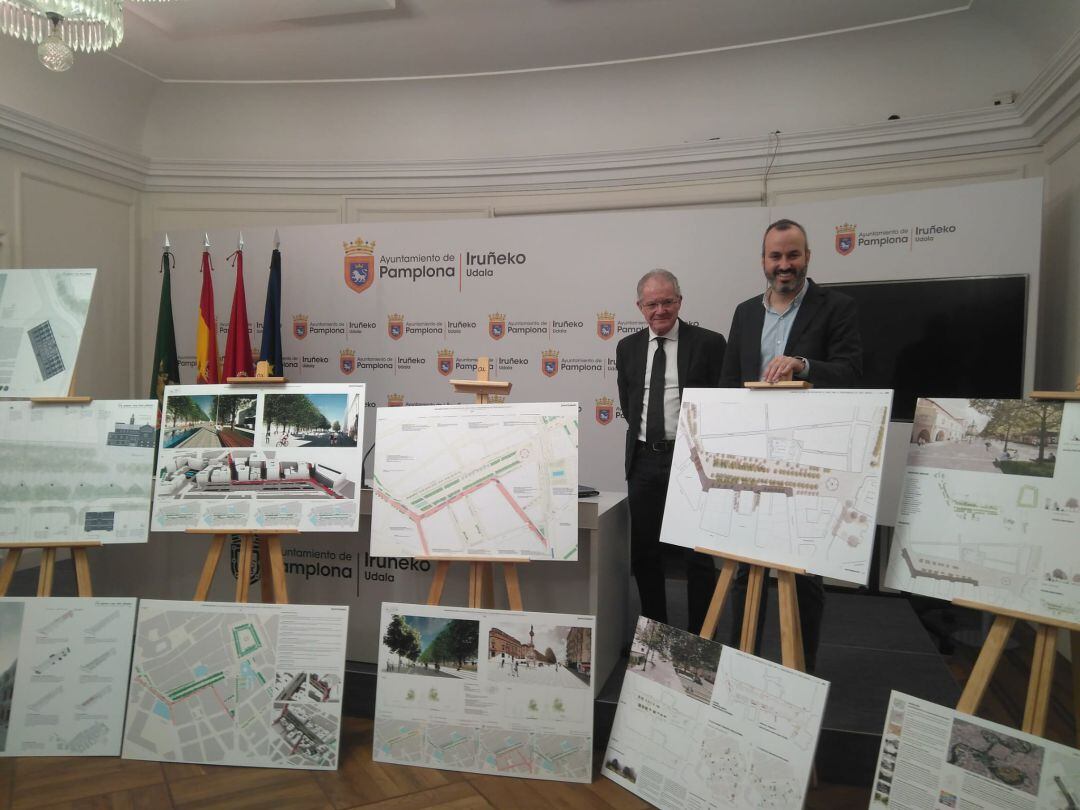 En Pamplona, el concejal delegado de Proyectos Estratégicos, Movilidad y Sostenibilidad, Fermín Alonso, presenta las propuestas seleccionadas en el concurso de ideas para la transformación del Paseo de Sarasate