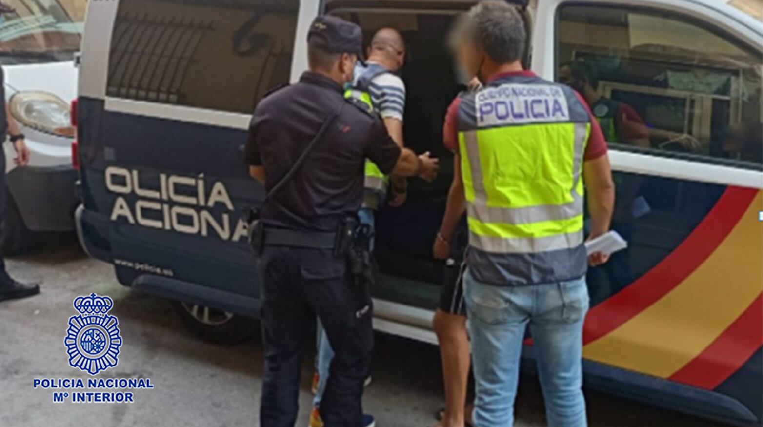 Detenida una pareja que estafó a varios restaurantes de Murcia para "bridarse festin sin pagar"