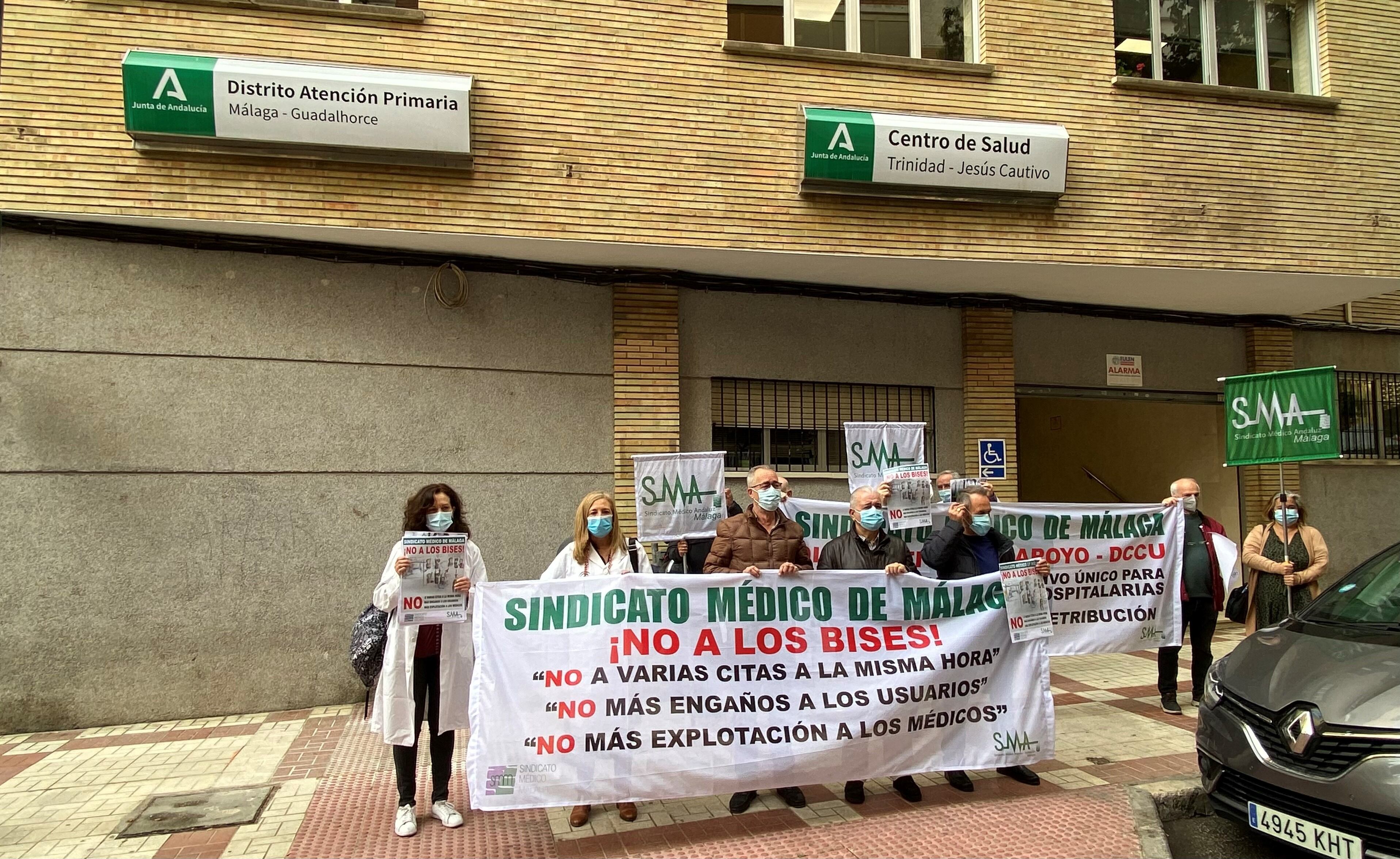 Concentración de los médicos en Málaga