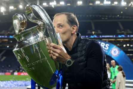 Tuchel besando el título de la Champions