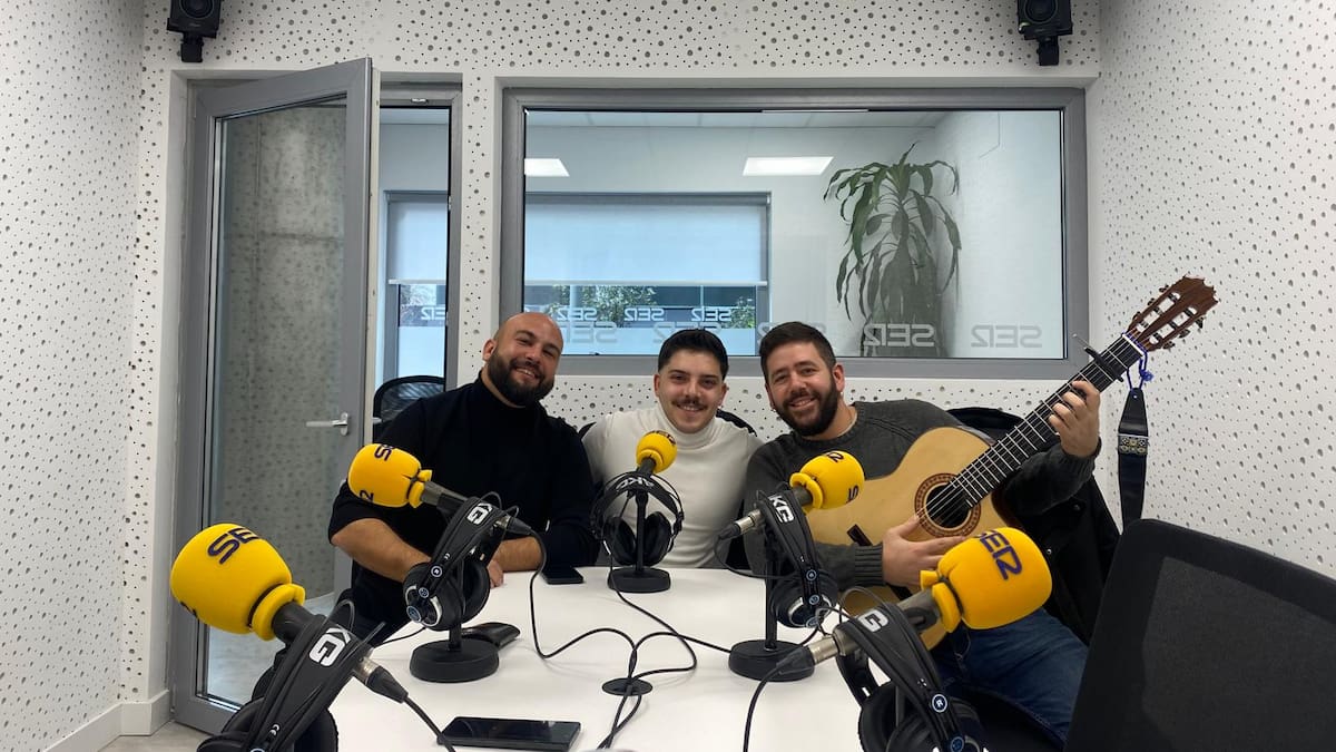 El grupo El Chamelo despide el 2025 con música en directo en SER Talavera