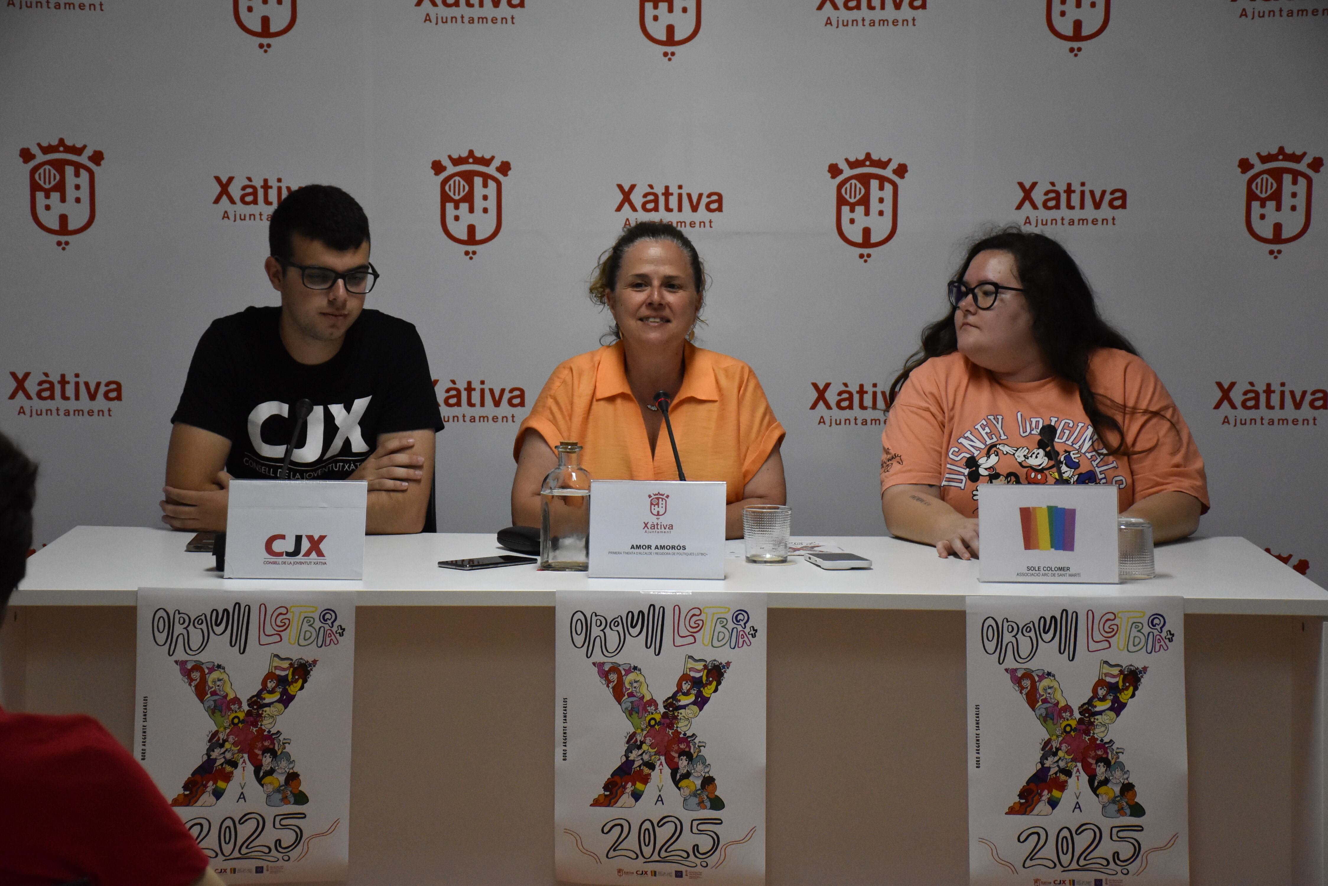 Presentación de la programación del Orgullo en Xàtiva. Fuente: Radio Xàtiva Cadena SER