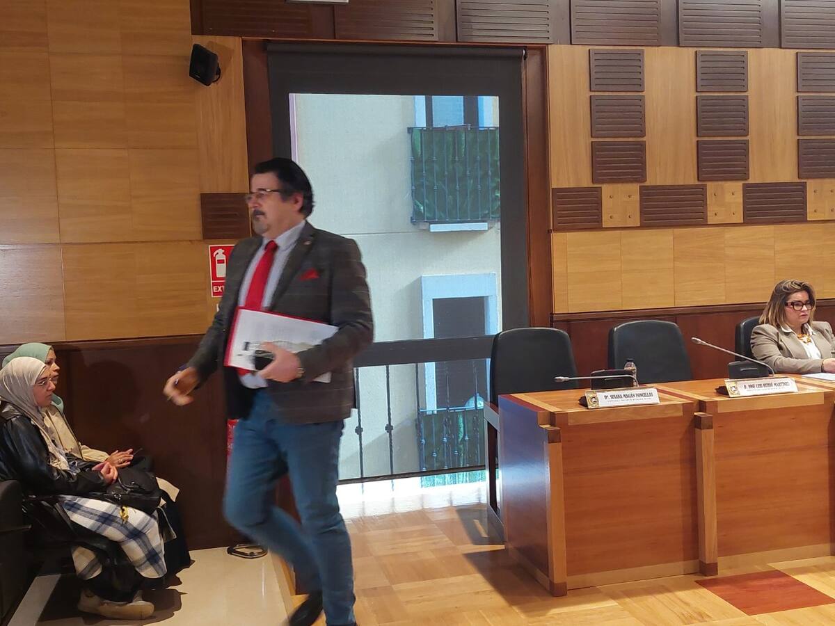 Los concejales de Vox se van del pleno como protesta por el nuevo reglamento