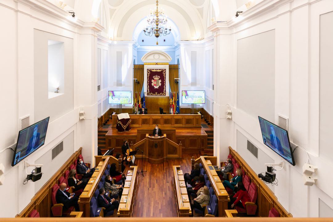 Acto de conmemoración de los 42 años de la Constitución Española