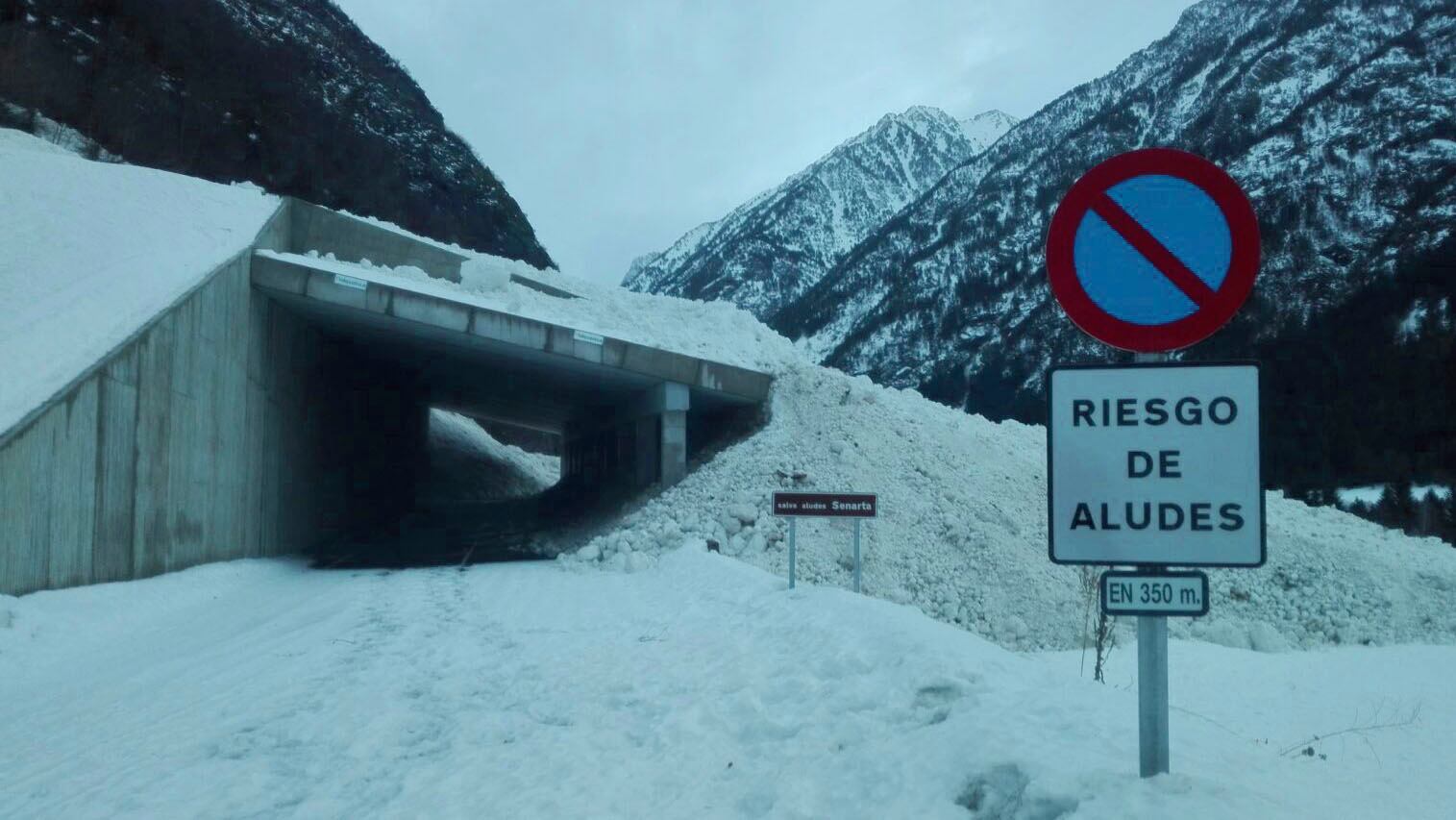 Las avalanchas impiden la circulación en invierno en muchas vía del Pirineo