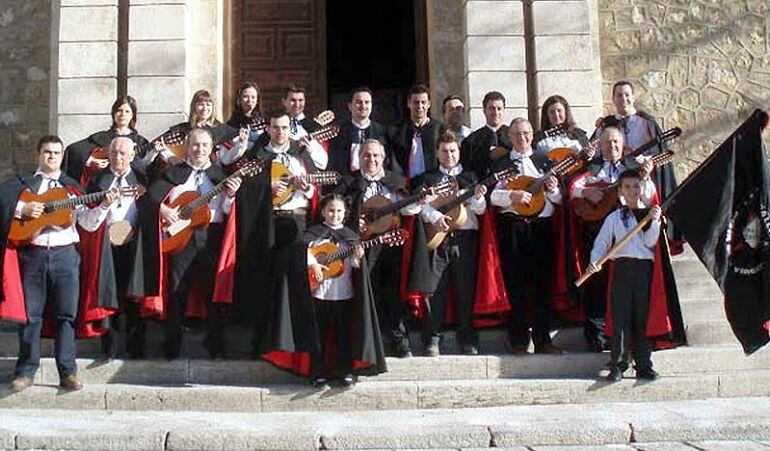 La rondalla, coro y agrupaciones de la Escuela de Música de Paracuellos de Jarama protagonizan un concierto de Navidad