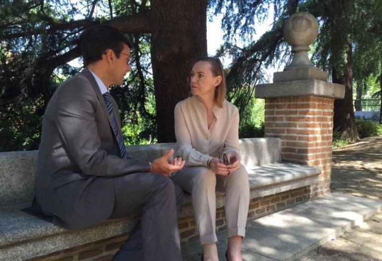 Reunión en Madrid del alcalde de Granada, Paco Cuenca, con la presidenta de la Fundación García Lorca, Laura García Lorca