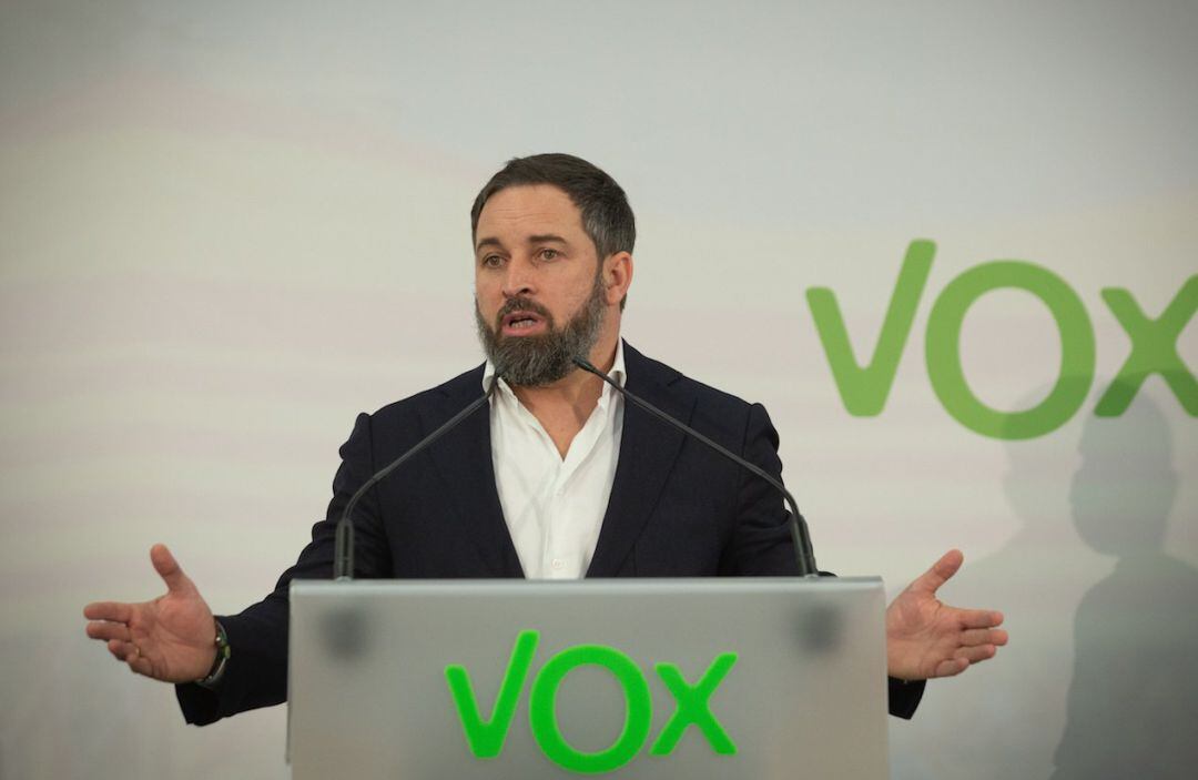 El presiente de Vox, Santiago Abascal, pidiendo a la Armada española el &quot;bloqueo naval&quot; de Canarias frente a la &quot;crisis migratoria&quot;: