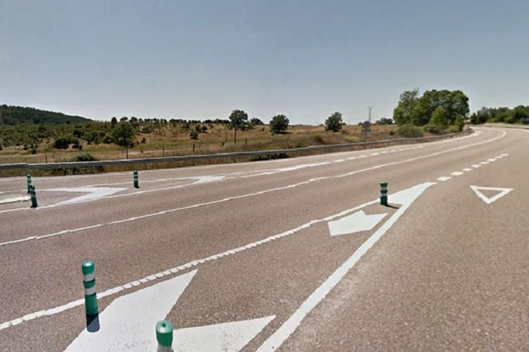 Tramo de la carretera de la N-122 a su paso por la provincia de Zamora