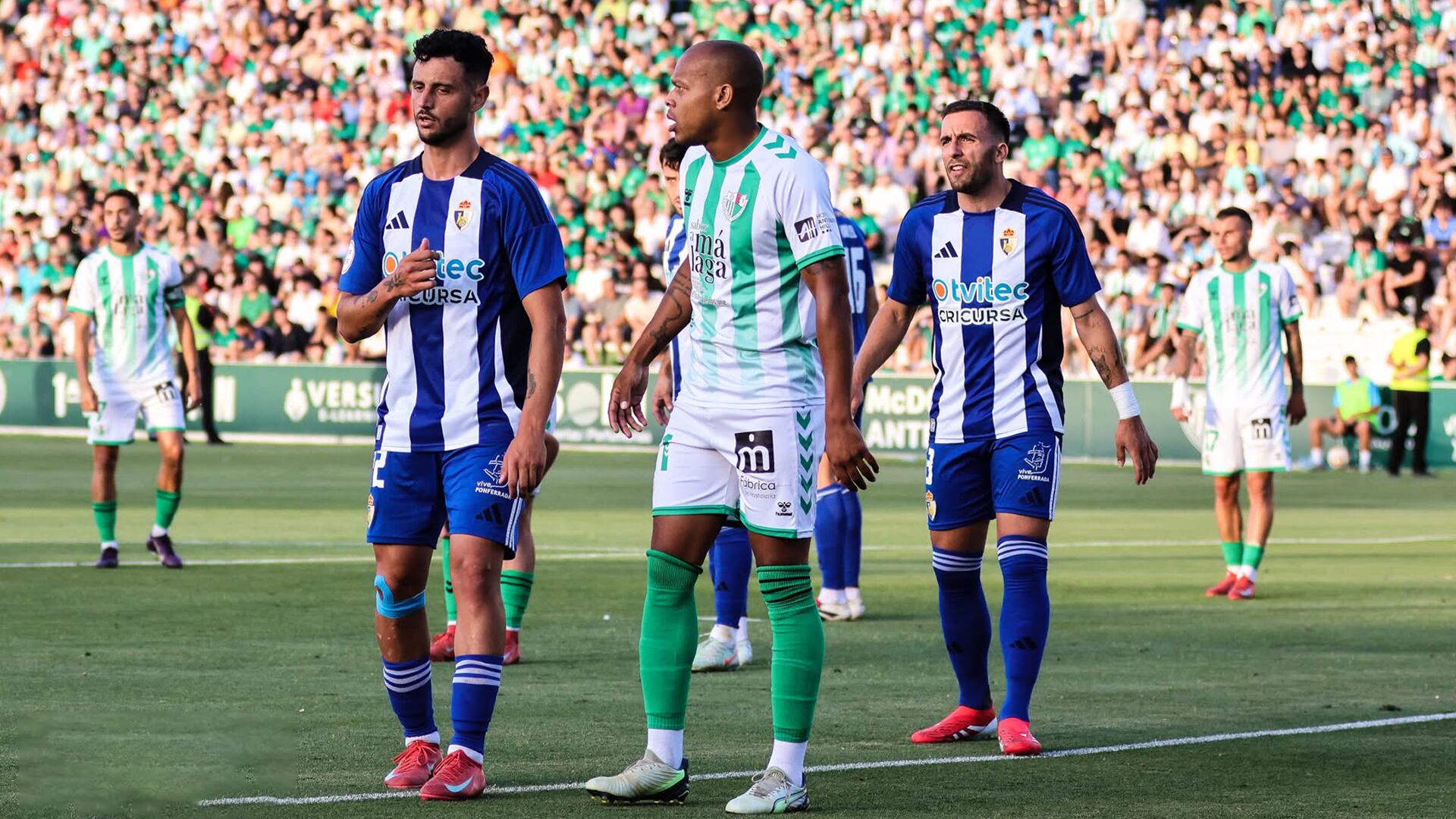 Jonathan Biabiany en el Antequera - Ponferradina