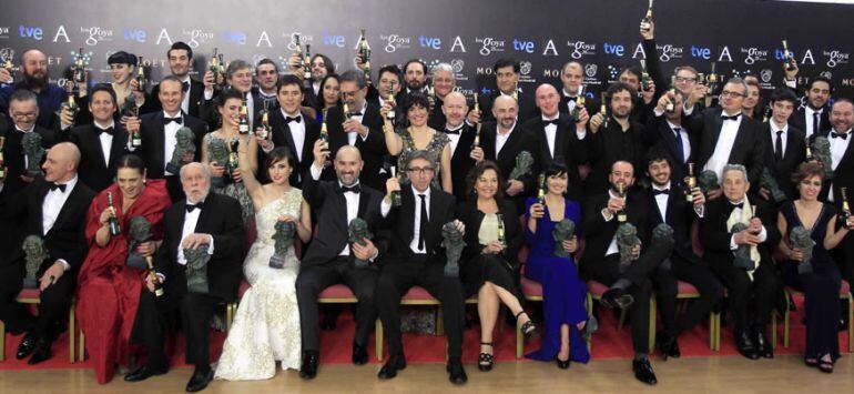 Foto de familia de los ganadores de los Premios Goya en 2014