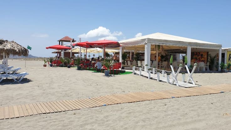 "El Chiringuito Kaleu en La Línea"