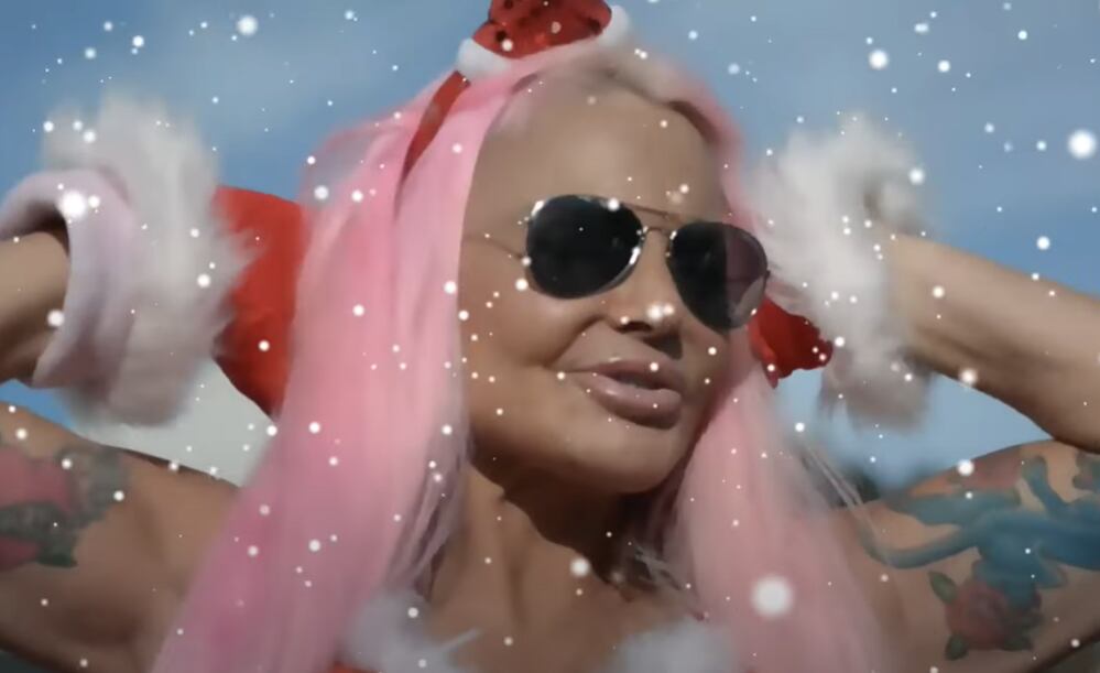 Leticia Sabater en su nuevo videoclip navideño