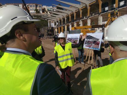 Augusto Hidalgo y Antonio Morales visitan las obras del antiguo Estadio Insular.