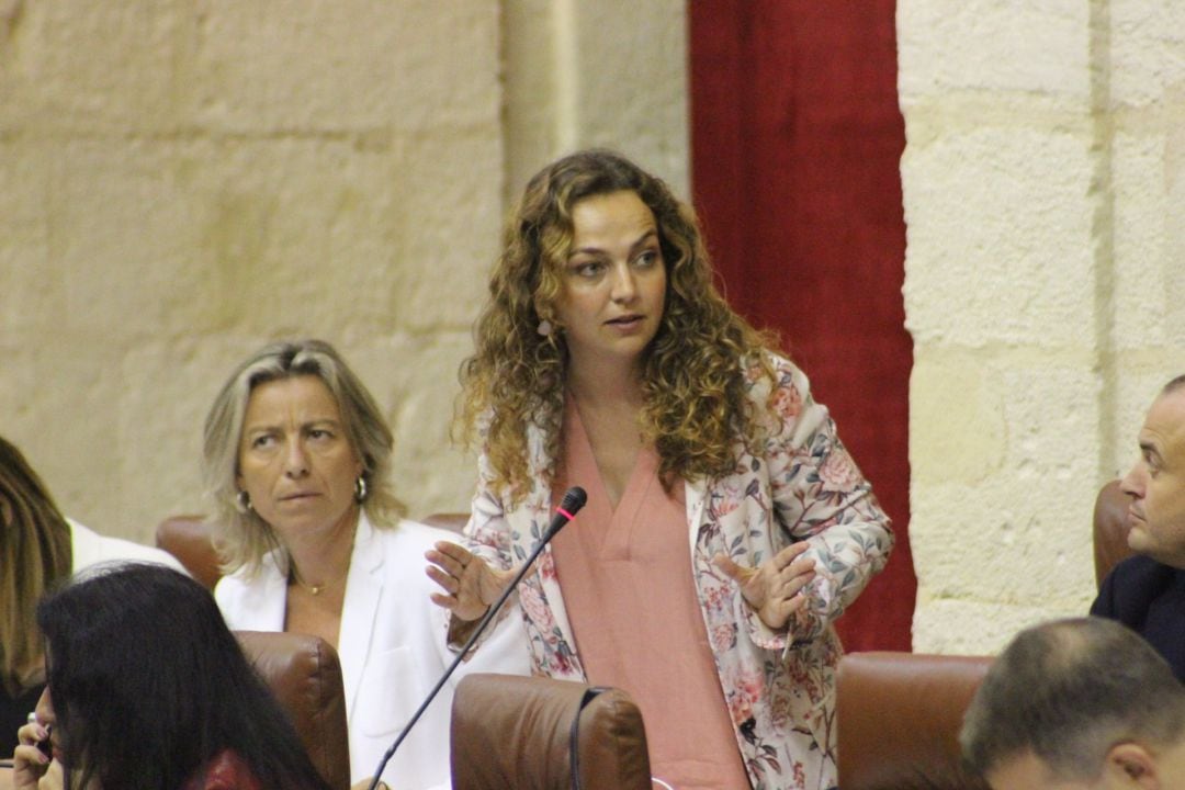 Intervención de Marta Escrivá, diputada de Ciudadanos por Sevilla, durante un pleno del Parlamento andaluz