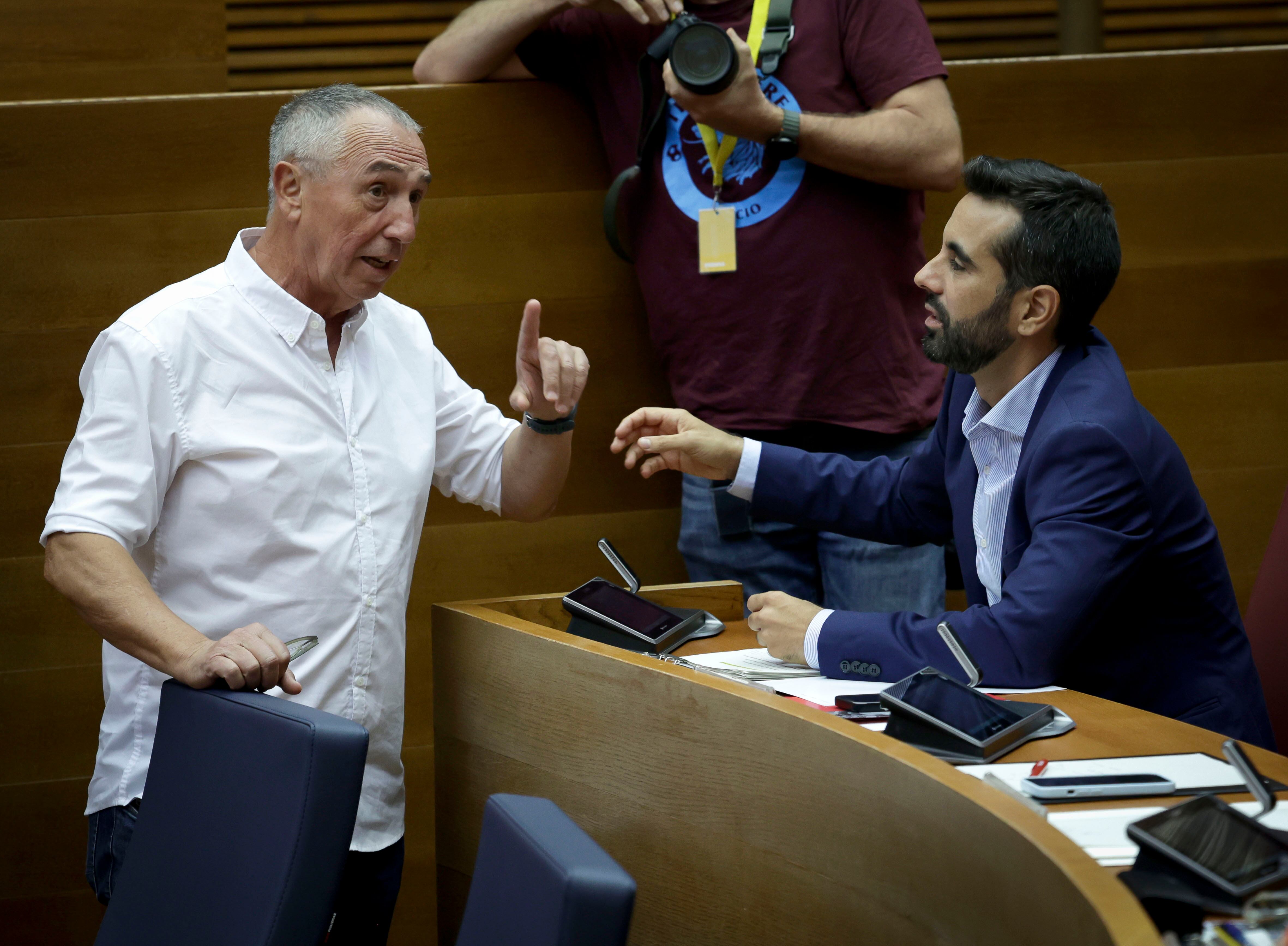 Los portavoces de Compromís y PSPV, Joan Baldoví y José Muñoz